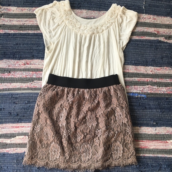 Ultra Pink Dresses & Skirts - NWOT Taupe Layered Lace Mini Skirt by Ultra Pink